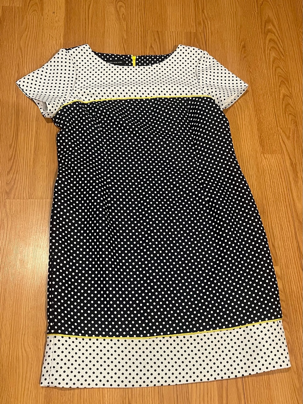 Polka Dot Short Sleeve Shift Dress in Navy & White with Yellow Trim